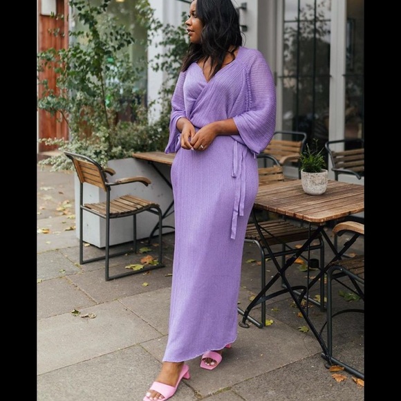 Zara Dresses & Skirts - Knit wrap dress